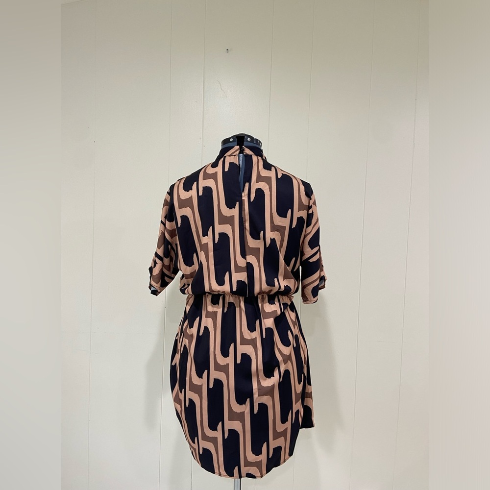 All over print A Line Dress - Picture 7 of 8